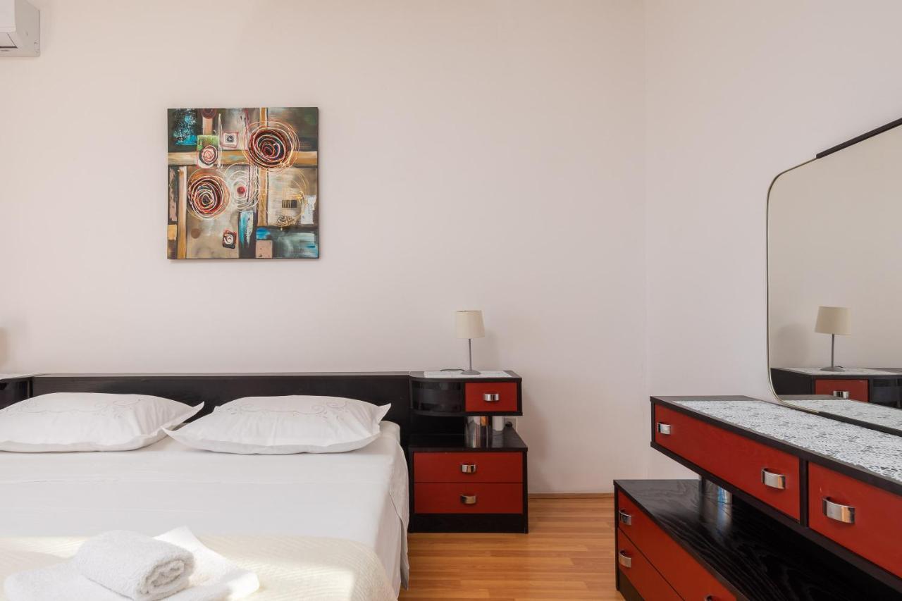 Deja Blue Apartment جيسينتسي المظهر الخارجي الصورة