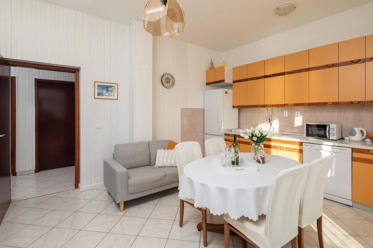 Deja Blue Apartment جيسينتسي المظهر الخارجي الصورة