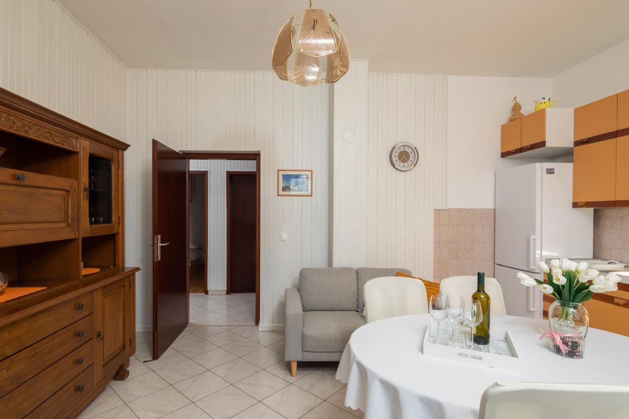 Deja Blue Apartment جيسينتسي المظهر الخارجي الصورة