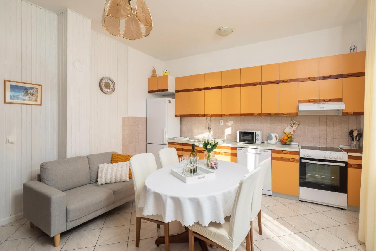 Deja Blue Apartment جيسينتسي المظهر الخارجي الصورة